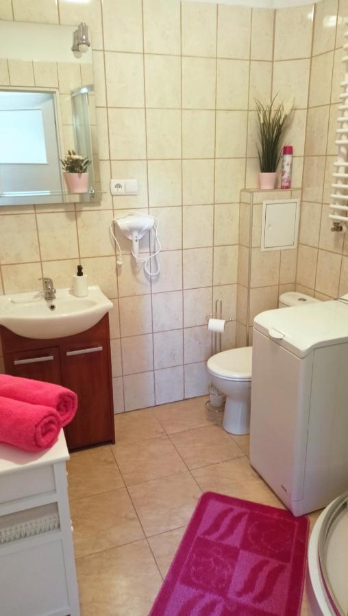 Apartament Malinowy Swietoduska 12 Lublino Esterno foto